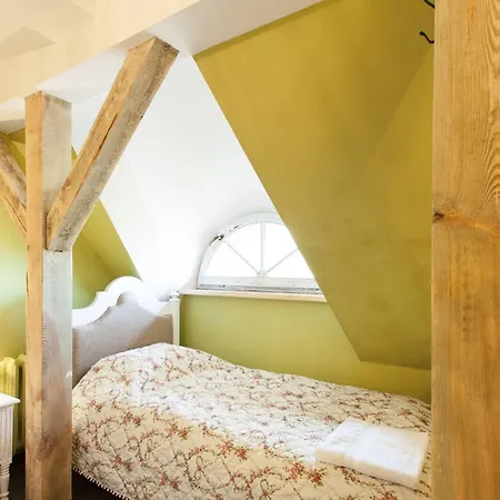 Zabytkowy Spichlerz W Olsztynie Kolo Czestochowy Inn Olsztyn (Silesia)