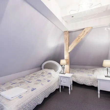 Locanda Zabytkowy Spichlerz W Olsztynie Kolo Czestochowy