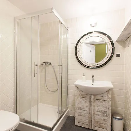 Zajazd Zabytkowy Spichlerz W Olsztynie Koło Częstochowy *