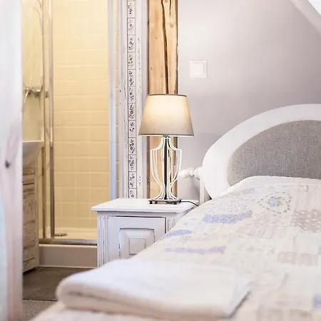 Zabytkowy Spichlerz W Olsztynie Koło Częstochowy Zajazd *