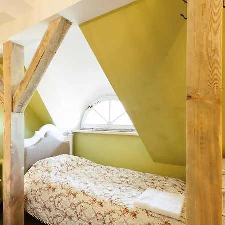 Inn Zabytkowy Spichlerz W Olsztynie Kolo Czestochowy