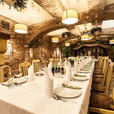 Locanda Zabytkowy Spichlerz W Olsztynie Kolo Czestochowy Olsztyn (Silesia)