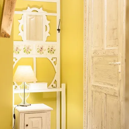 Zajazd Zabytkowy Spichlerz W Olsztynie Koło Częstochowy Olsztyn (Silesia)