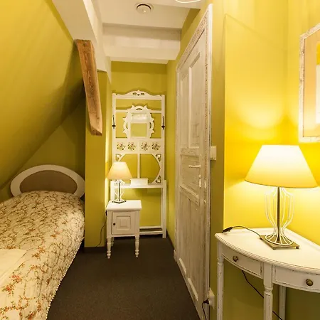 Locanda Zabytkowy Spichlerz W Olsztynie Kolo Czestochowy *