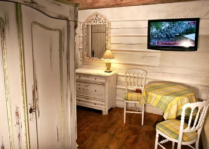 Inn Zabytkowy Spichlerz W Olsztynie Kolo Czestochowy Olsztyn (Silesia)