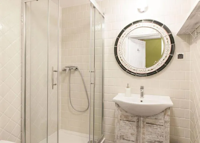 אורחן Zabytkowy Spichlerz W Olsztynie Kolo Czestochowy *