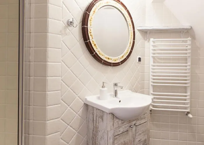 Inn Zabytkowy Spichlerz W Olsztynie Kolo Czestochowy Olsztyn (Silesia)