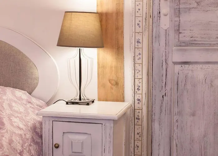 Zabytkowy Spichlerz W Olsztynie Kolo Czestochowy