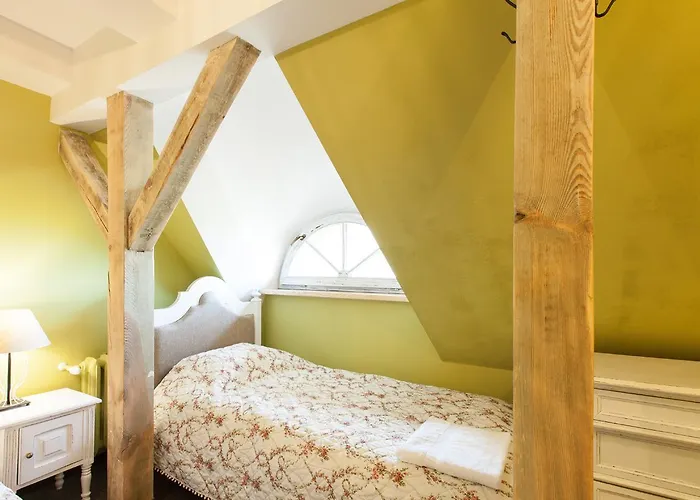 Inn Zabytkowy Spichlerz W Olsztynie Kolo Czestochowy