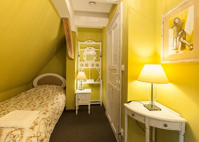 Inn Zabytkowy Spichlerz W Olsztynie Kolo Czestochowy *